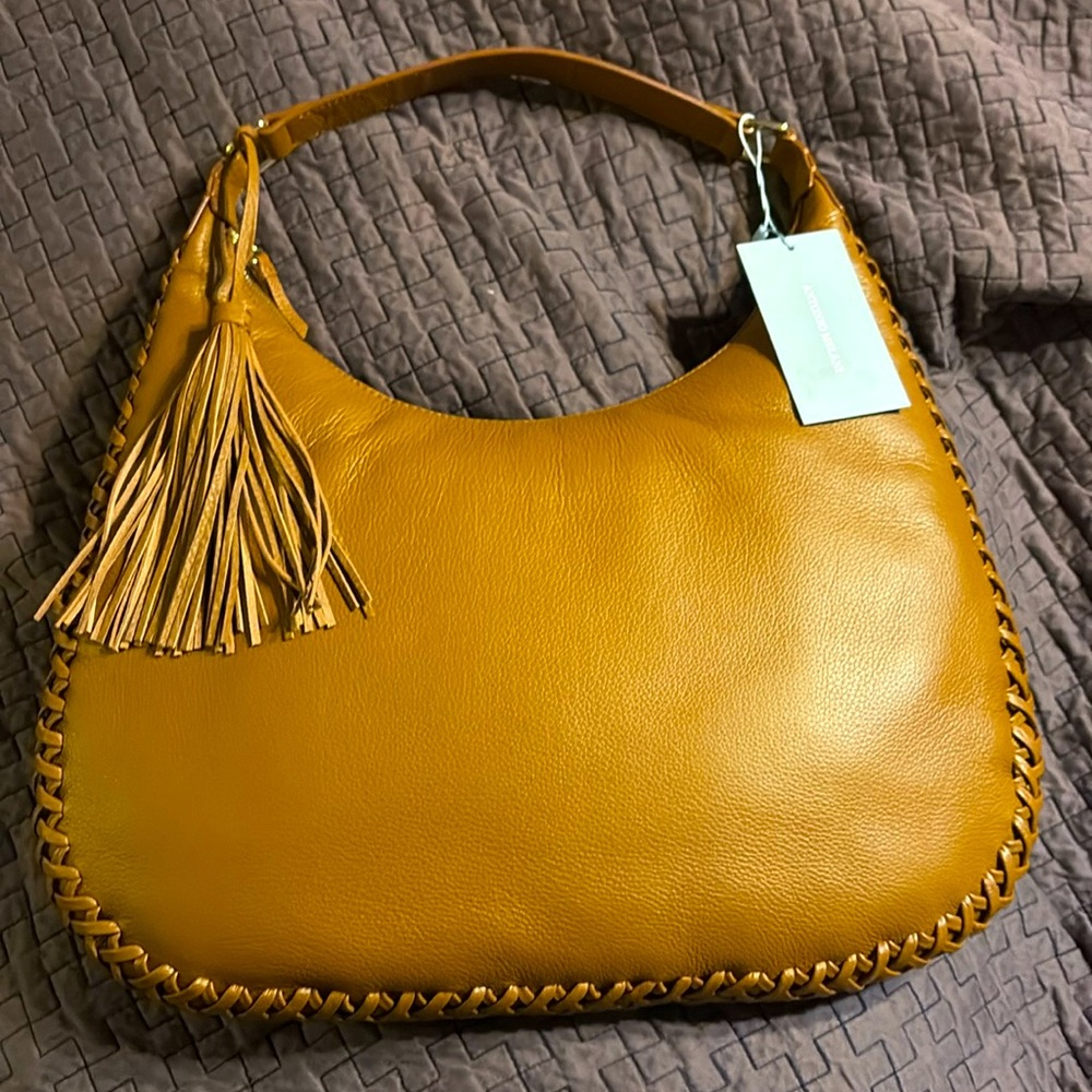 Antonio Melani Beautiful cognac 100% leather
Shoulder Handbag